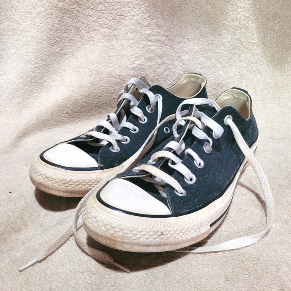 Converse size 9 womans